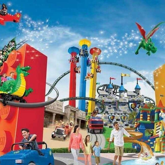 <p><strong data-start="124" data-end="196">LEGOLAND® Water Park Dubai — мир фантазии и воды для юных строителей!</strong></p><p>Среди золотых песков и ультрасовременных ландшафтов Дубая раскинулся волшебный уголок, где <strong data-start="287" data-end="322">вода встречается с воображением</strong>, а творчество не знает границ — это <strong data-start="359" data-end="383">LEGOLAND® Water Park</strong>, единственный аквапарк в регионе, созданный <strong data-start="428" data-end="478">специально для детей от 2 до 12 лет и их семей</strong>.</p>
<p data-start="481" data-end="763">Открывшись в <strong data-start="494" data-end="507">2016 году</strong> вместе с комплексом <strong data-start="528" data-end="555">Dubai Parks and Resorts</strong>, аквапарк стал неотъемлемой частью мира LEGO в Дубае — логичным водным продолжением <strong data-start="640" data-end="658">LEGOLAND Dubai</strong>. Этот аквапарк — один из всего <strong data-start="690" data-end="708">четырёх в мире</strong> под брендом LEGO, и единственный на Ближнем Востоке.</p>
<p data-start="765" data-end="1086">Основная идея LEGOLAND® Water Park — <strong data-start="802" data-end="844">объединить развлечение с креативностью</strong>, вдохновляя детей исследовать, строить и веселиться, используя знакомые миллионам кирпичики LEGO, но уже в водной среде. Здесь более <strong data-start="978" data-end="997">20 аттракционов</strong>, горок и интерактивных зон, продуманных до мелочей для безопасности, обучения и радости.</p>
<p data-start="1088" data-end="1449">Одним из самых уникальных развлечений является <strong data-start="1135" data-end="1157">Build-A-Raft River</strong> — ленивая речка, где дети могут <strong data-start="1190" data-end="1255">построить собственный плот из гигантских мягких LEGO-кирпичей</strong> и отправиться в плавание. А в зоне <strong data-start="1291" data-end="1307">Joker Soaker</strong> маленьких гостей ждёт настоящая водяная крепость с лестницами, пушками, водопадами и ведром с сюрпризом, которое обрушивает целый поток воды!</p>
<p data-start="1451" data-end="1775">История LEGO началась в <strong data-start="1475" data-end="1496">Дании в 1932 году</strong>, когда мастер Оле Кирк Кристиансен стал изготавливать деревянные игрушки. Название LEGO произошло от датских слов <em data-start="1611" data-end="1623">“leg godt”</em> — «играй хорошо». Эта философия живёт и сегодня в каждом уголке аквапарка: здесь игра — это не просто веселье, а средство развития, общения и обучения.</p>
<p data-start="1777" data-end="2042">LEGOLAND® Water Park был построен с учётом жаркого климата Эмиратов: многие зоны имеют <strong data-start="1864" data-end="1886">затенённые участки</strong>, специальное покрытие от нагрева и постоянное охлаждение воды. Всё продумано для того, чтобы маленькие гости чувствовали себя комфортно даже в разгар лета.</p>
<p data-start="2044" data-end="2325">Этот аквапарк стал настоящим семейным центром, где дети могут быть <strong data-start="2111" data-end="2155">инженерами, исследователями и капитанами</strong>, а родители — снова детьми, делясь с ними моменты радости и удивления. Здесь каждая капля воды наполнена вдохновением, а каждый кирпичик LEGO — это начало новой истории!</p><p data-start="2044" data-end="2325"><b>В СТОИМОСТЬ НЕ ВХОДИТ ТРАНСФЕР!</b></p>